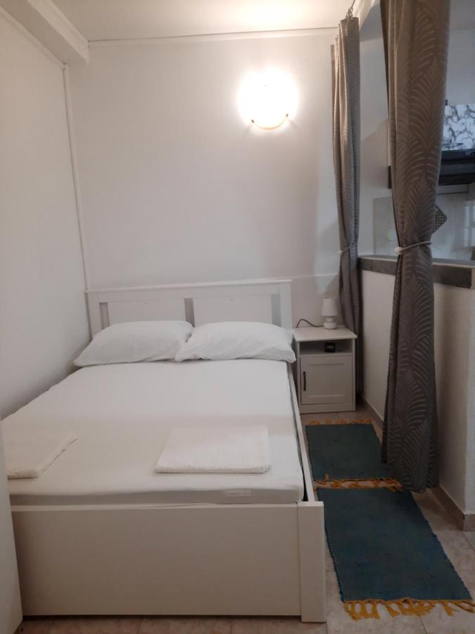 Apartmani Ana-Lora Лопар Екстер'єр фото