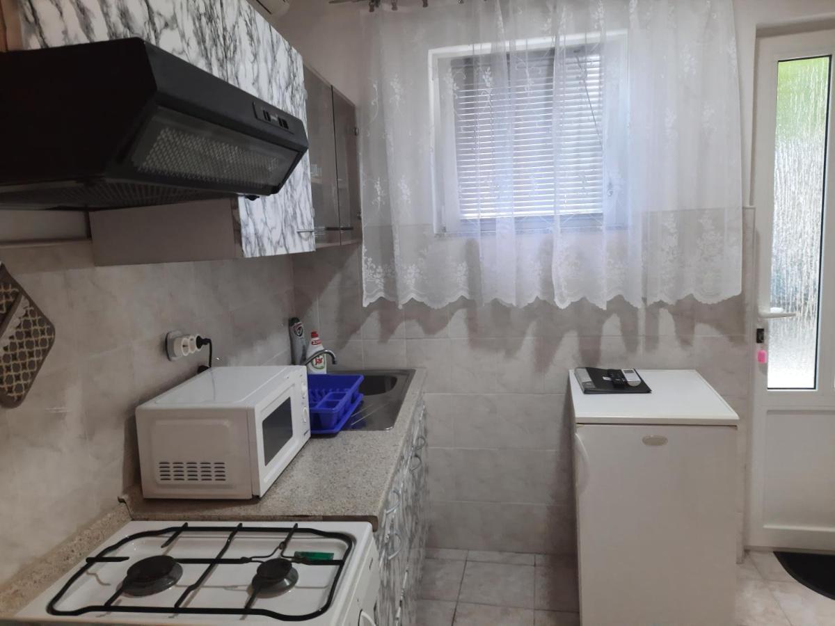 Apartmani Ana-Lora Лопар Екстер'єр фото