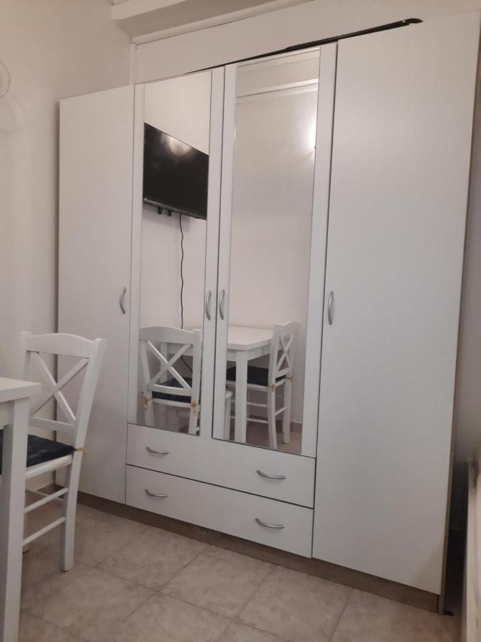 Apartmani Ana-Lora Лопар Екстер'єр фото